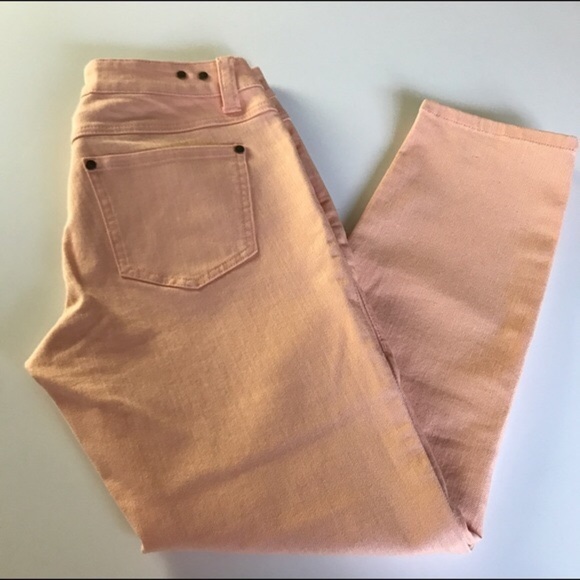 CAbi Cropped Jeans - Picture 5 of 11